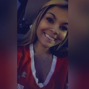 Meet your Posher, Carolina